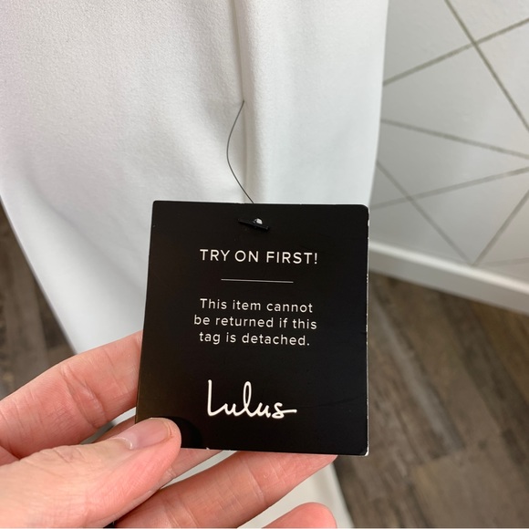 Lulus NWT Ruffled Front Wide Leg Jumpsuit Size XS - Picture 10 of 11